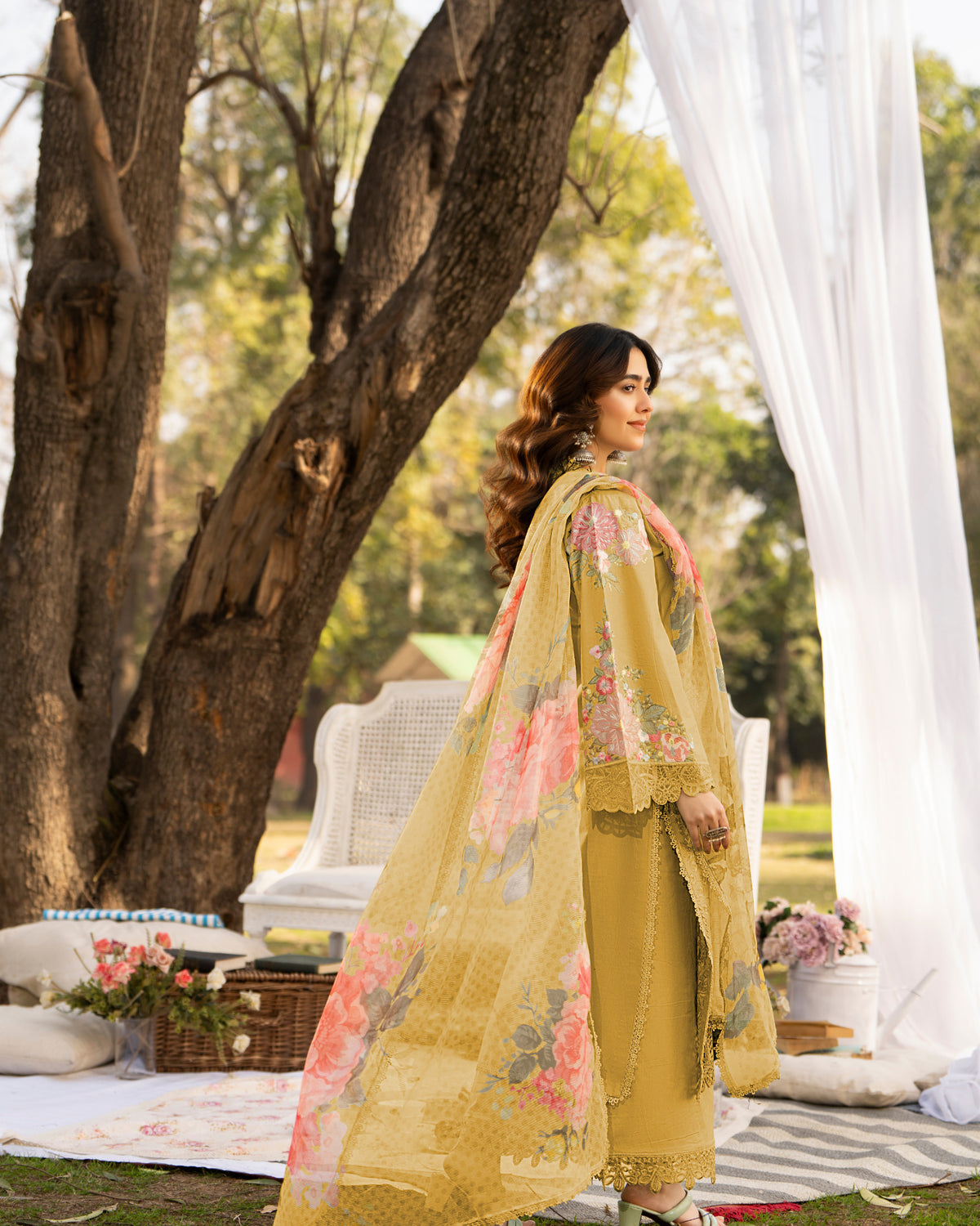 CRS1 3Pc Embroidered Dress