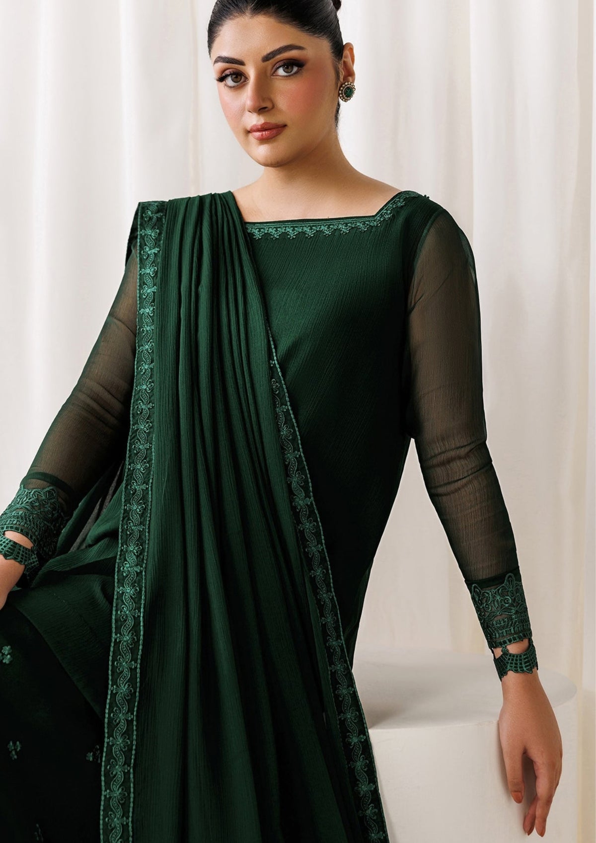 CRS12 Emerald Green Embroidered 3-Piece Formal Suit