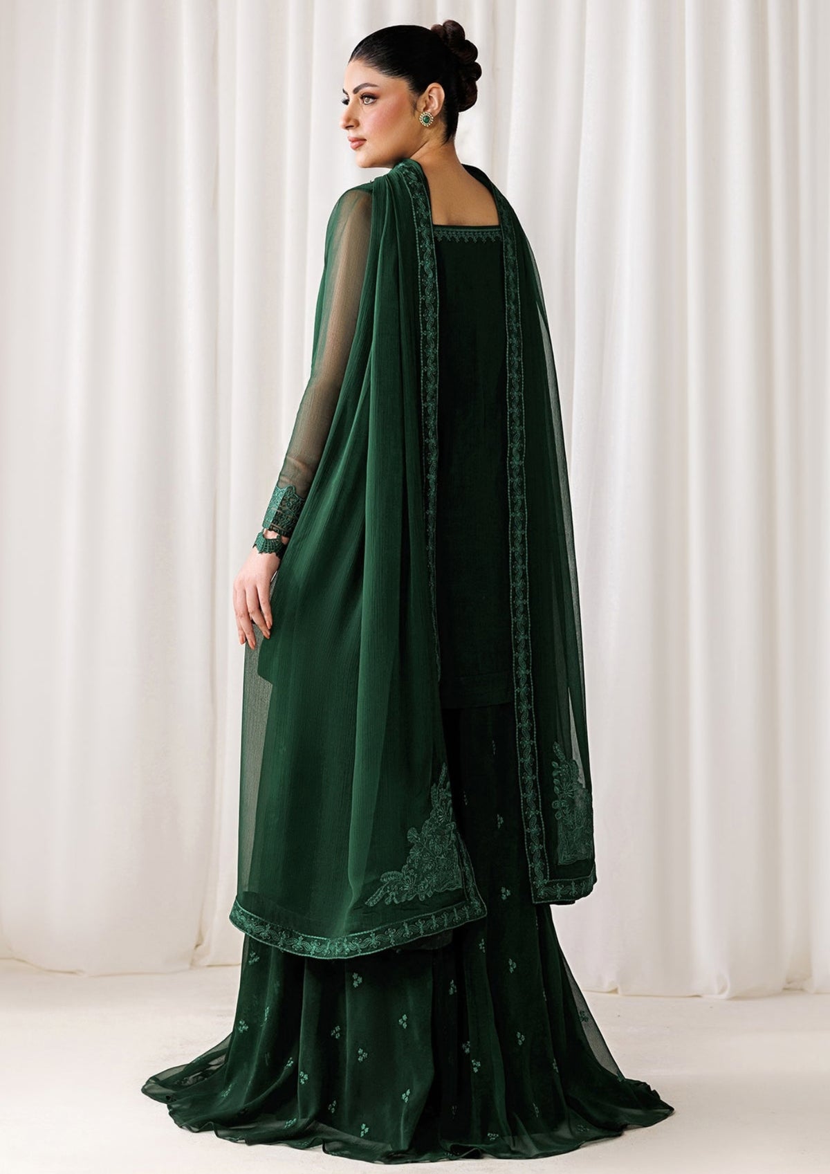 CRS12 Emerald Green Embroidered 3-Piece Formal Suit